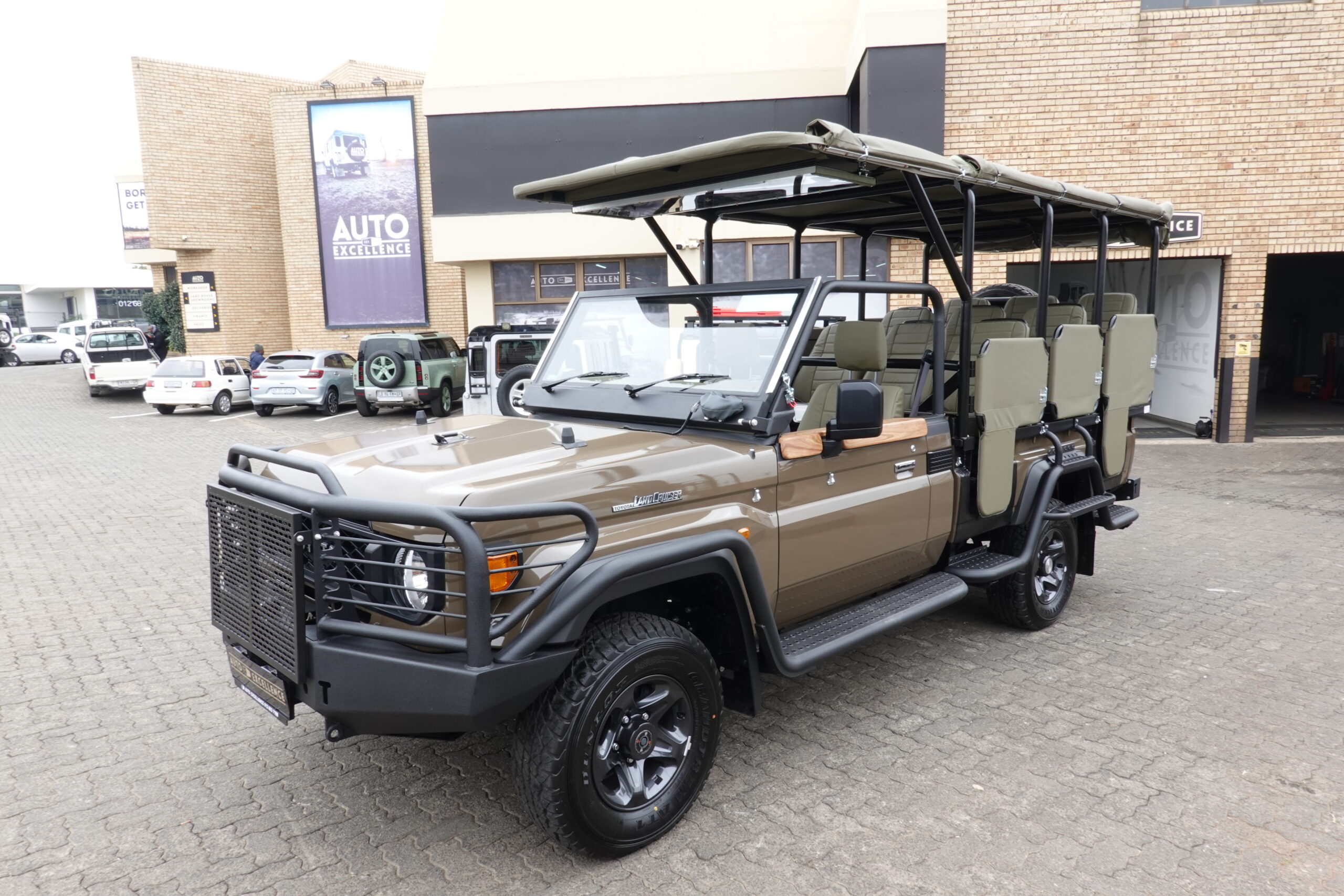 2025 TOYOTA LAND CRUISER GAME VIEWER M/T