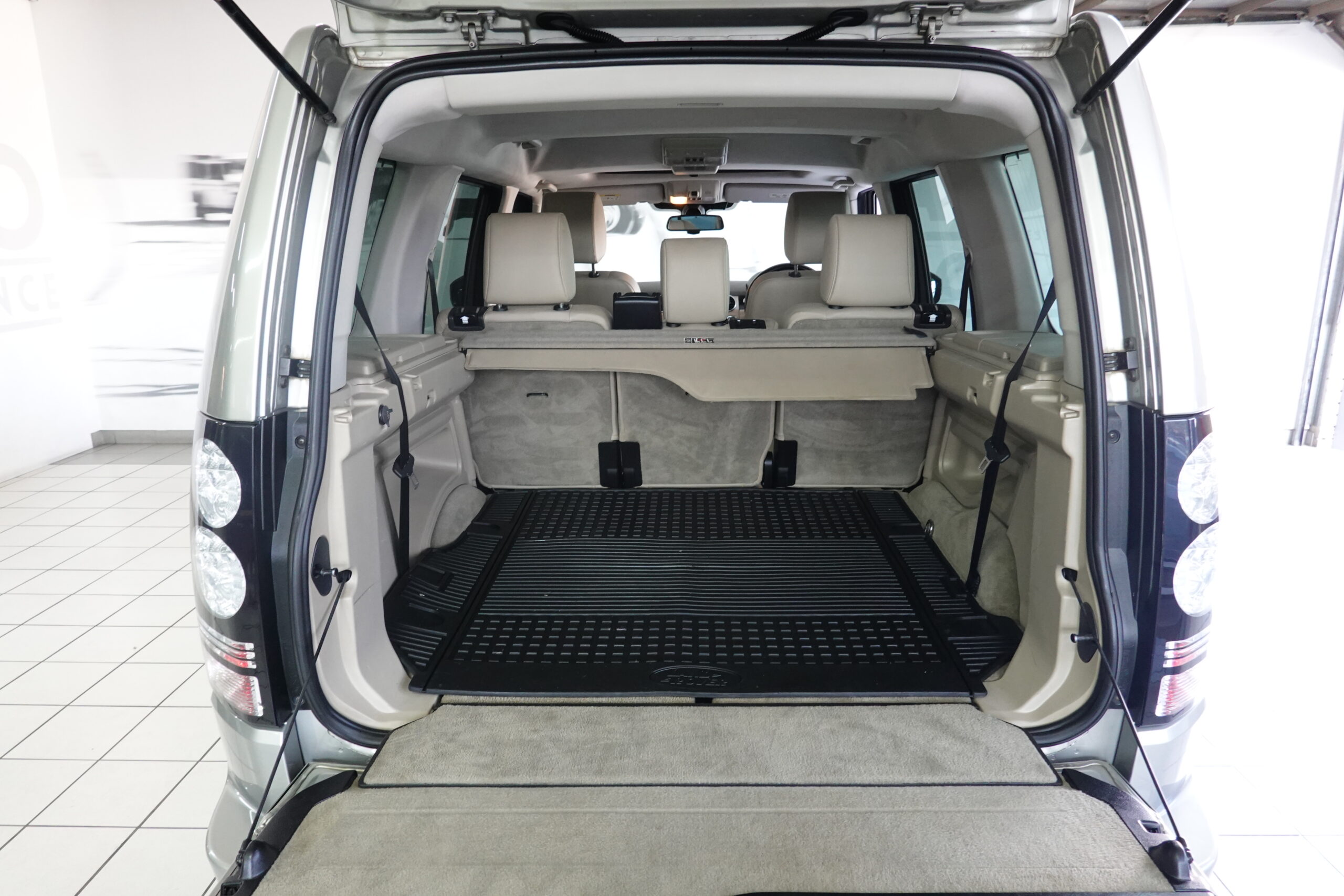 2014 LAND ROVER DISCOVERY 4 SE A/T