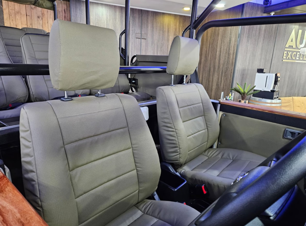 2025 TOYOTA LAND CRUISER 79 GAME VIEWER M/T