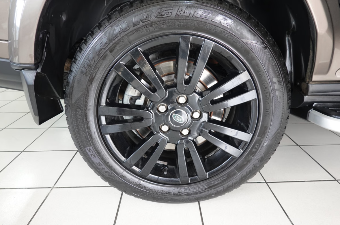 2015 LAND ROVER DISCOVERY 4 SE A/T