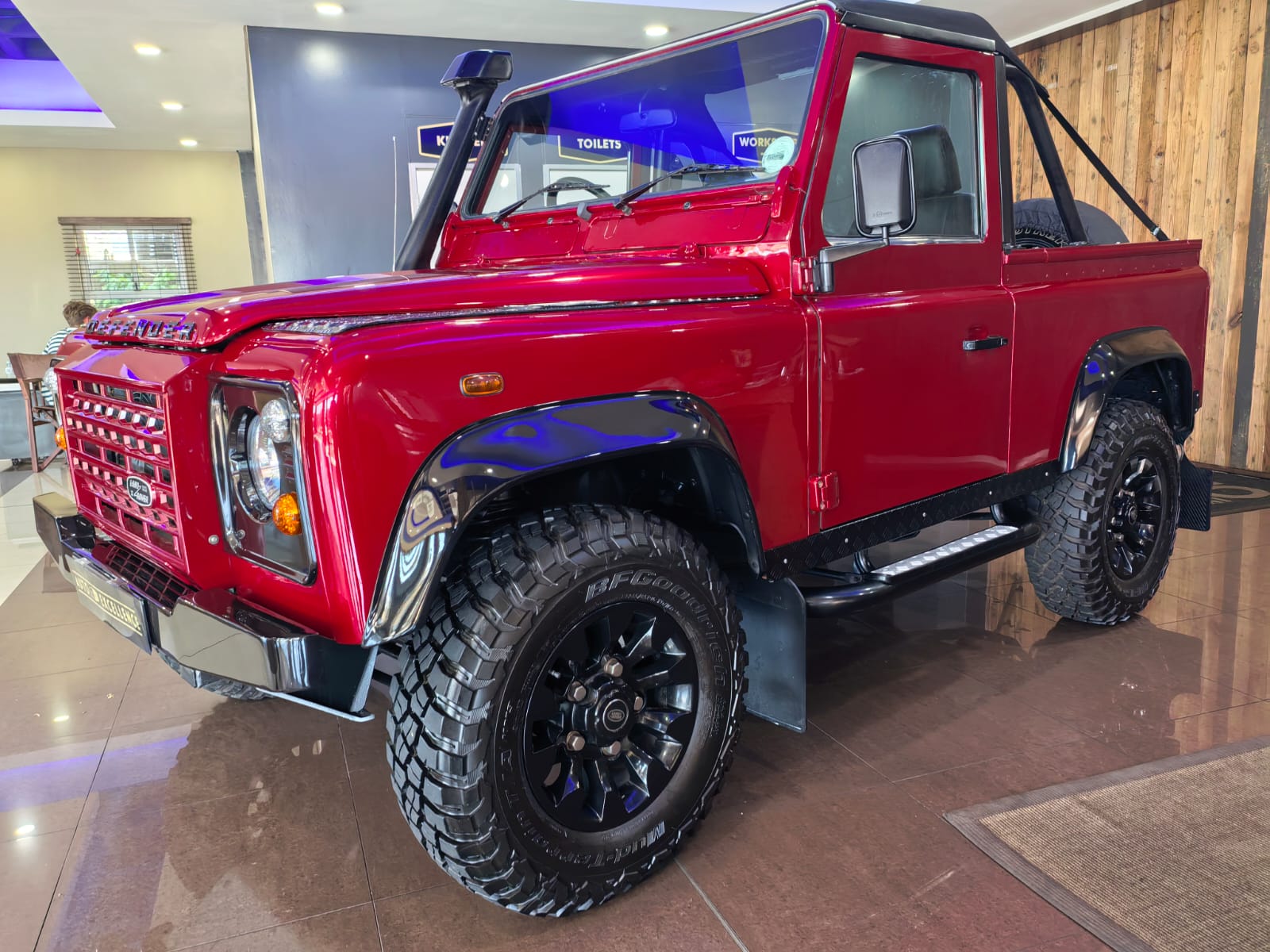 2006 LAND ROVER DEFENDER 90 M/T