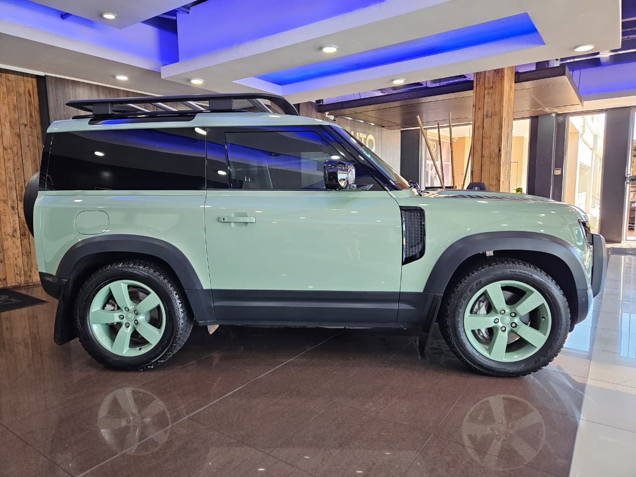 2023 LAND ROVER DEFENDER 90 A/T