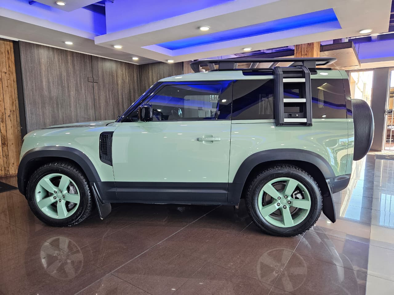 2023 LAND ROVER DEFENDER 90 A/T