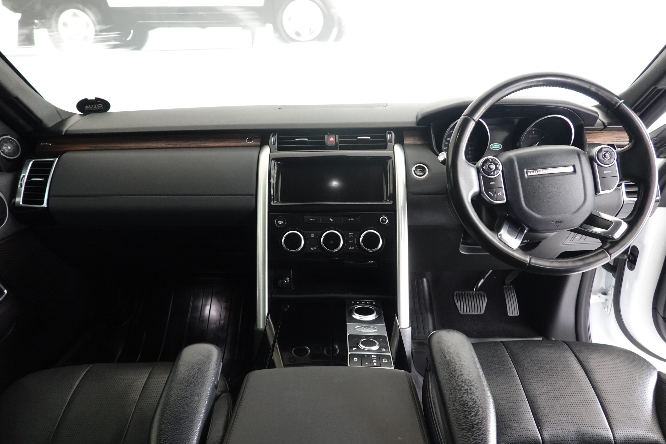 2018 Land Rover Discovery TD6 HSE Luxury
