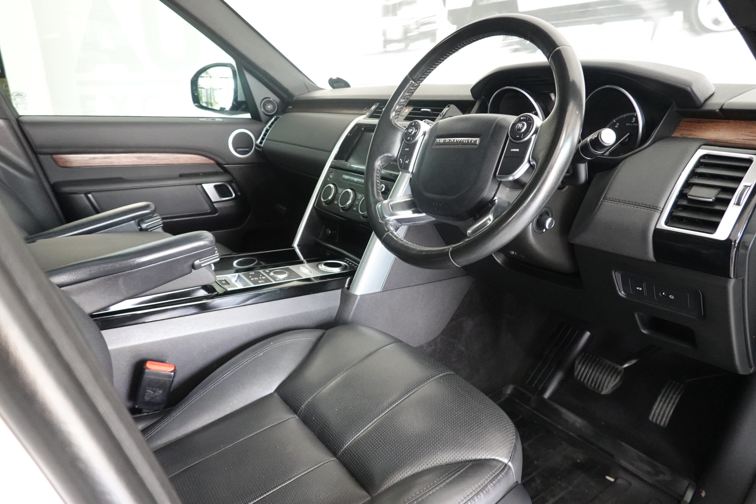 2018 Land Rover Discovery TD6 HSE Luxury