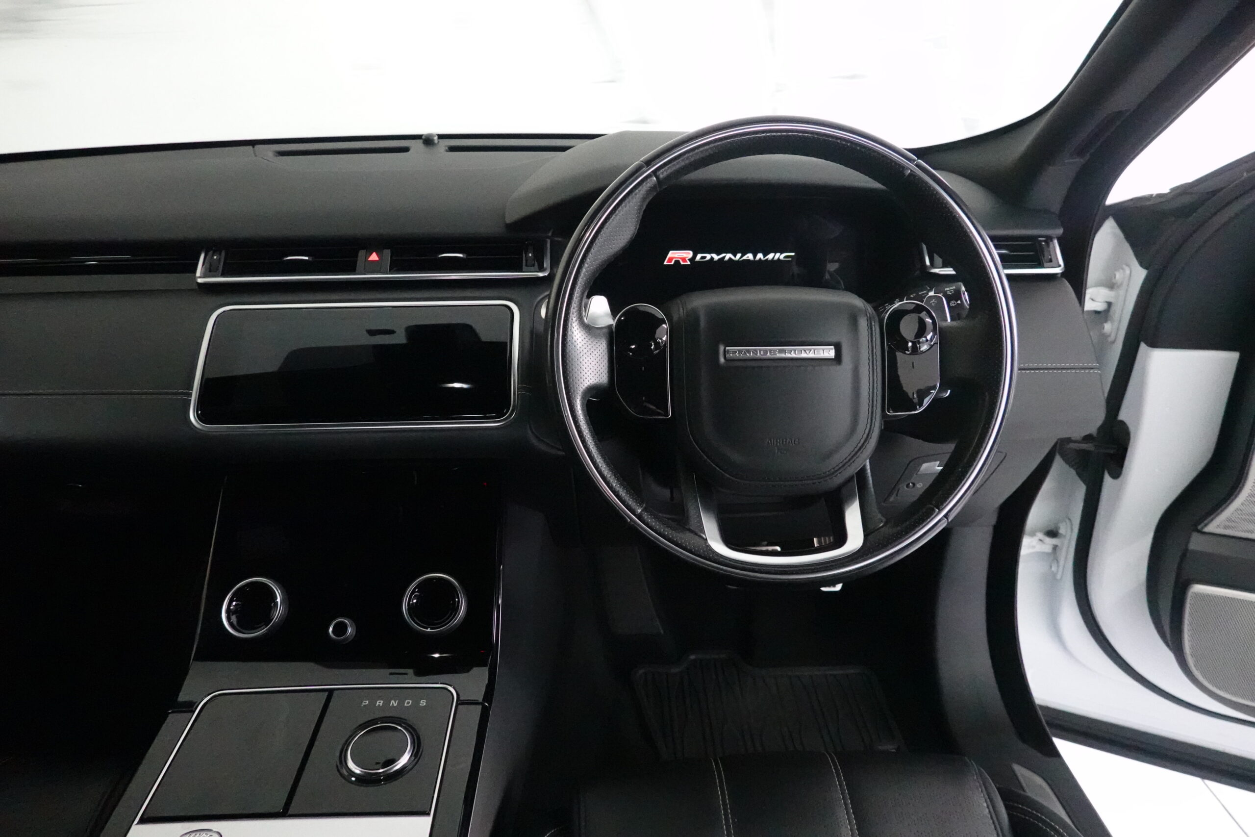 2018 Land Rover Range Rover Velar 3.0D HSE / D300 R-Dynamic