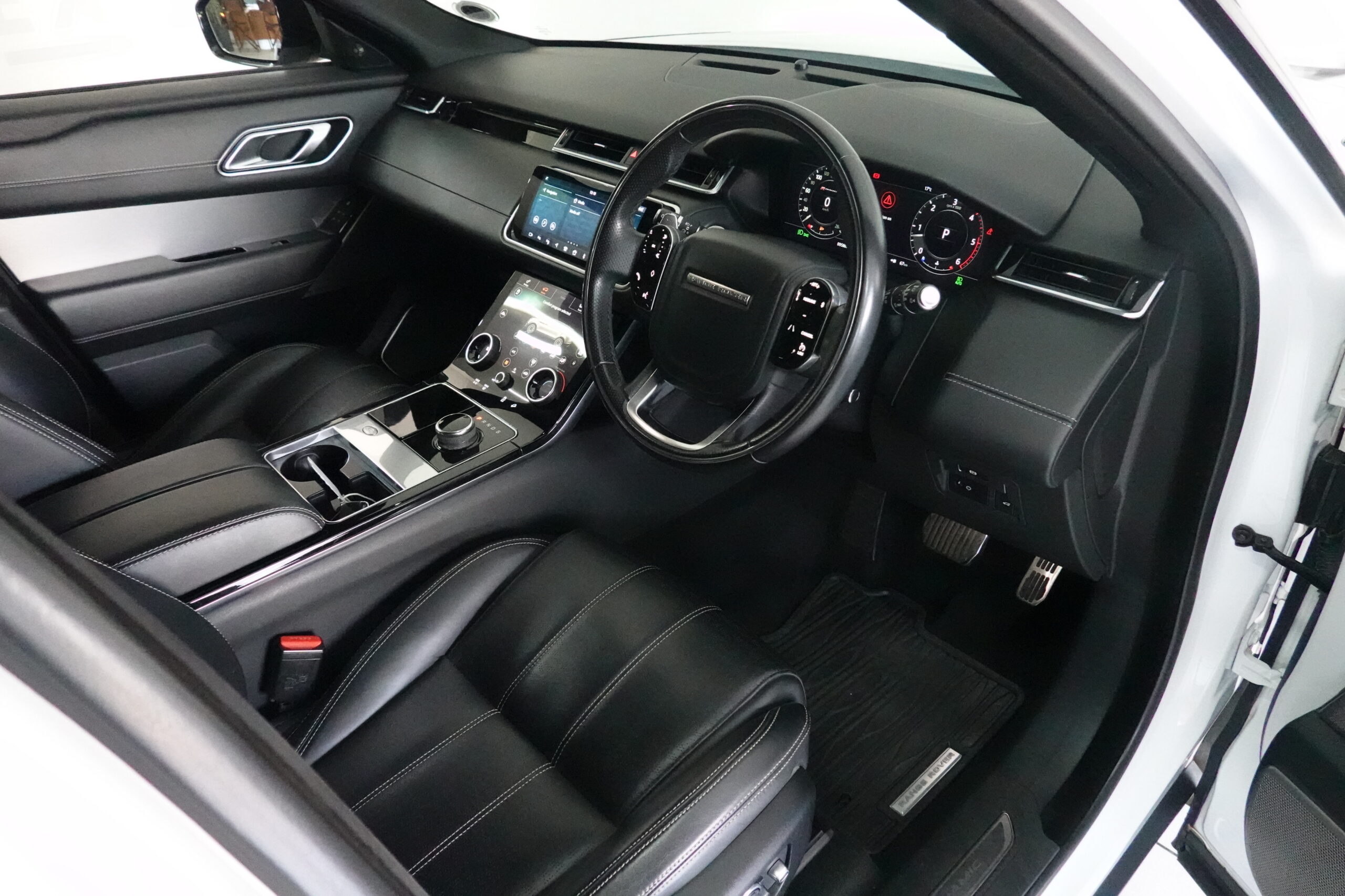 2018 Land Rover Range Rover Velar 3.0D HSE / D300 R-Dynamic
