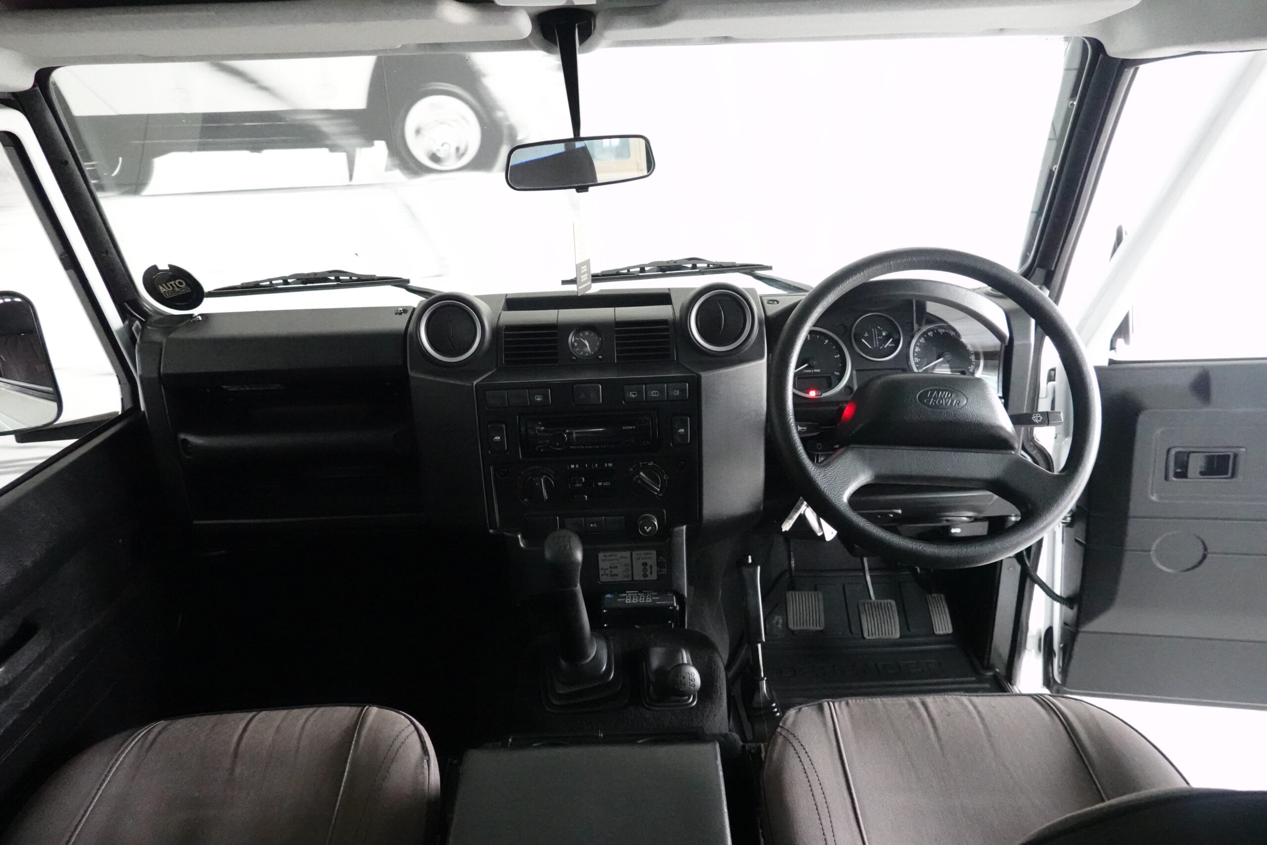 2014 Land Rover Defender 90 2.2D Puma