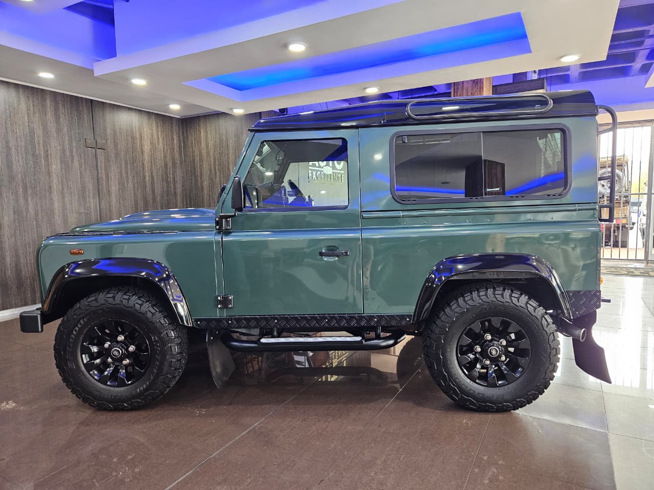 Land Rover Defender 90 2.2
