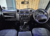 Land Rover Defender 130 2.2D Crew Cab