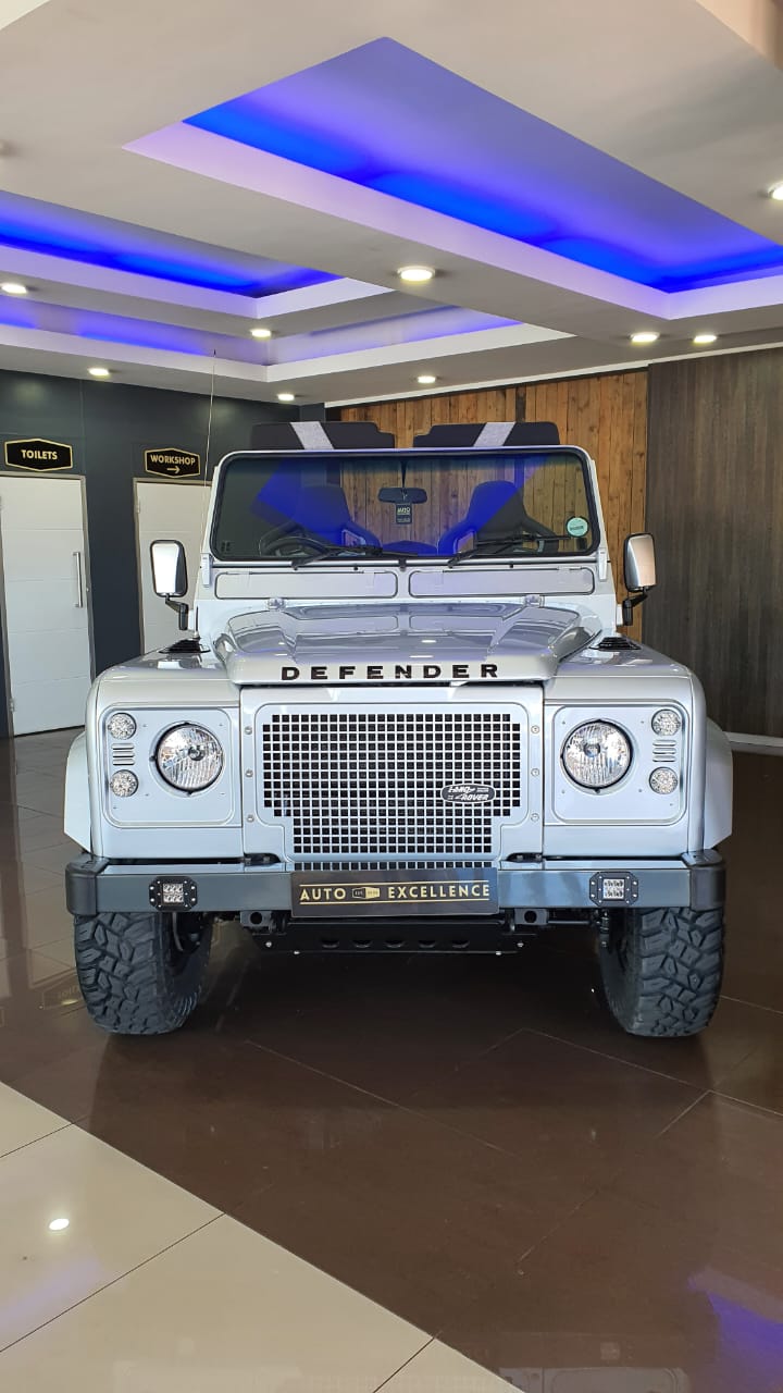 Land Rover Defender TD5 90 A/T