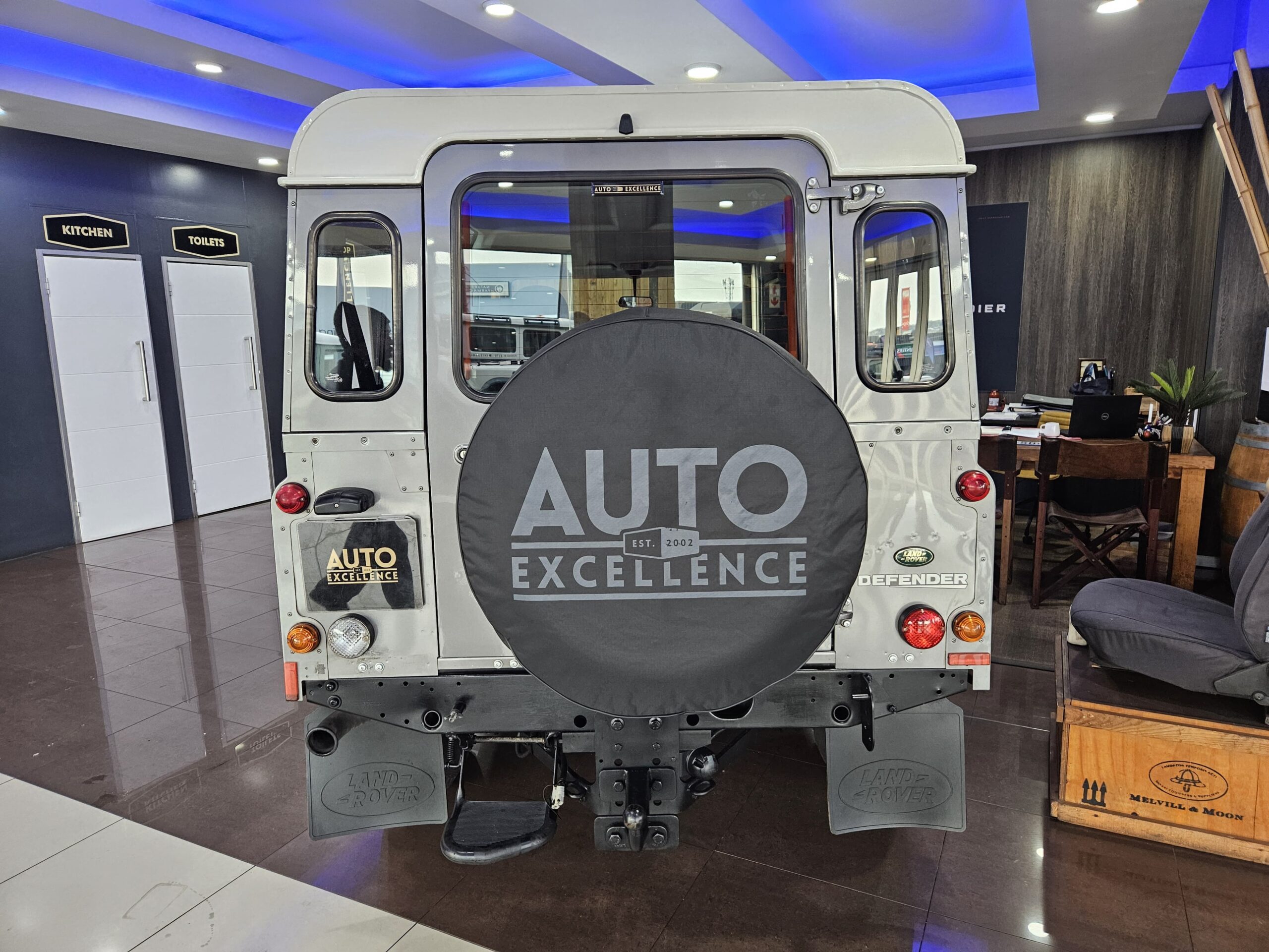 Land Rover Defender 110 2.4TD