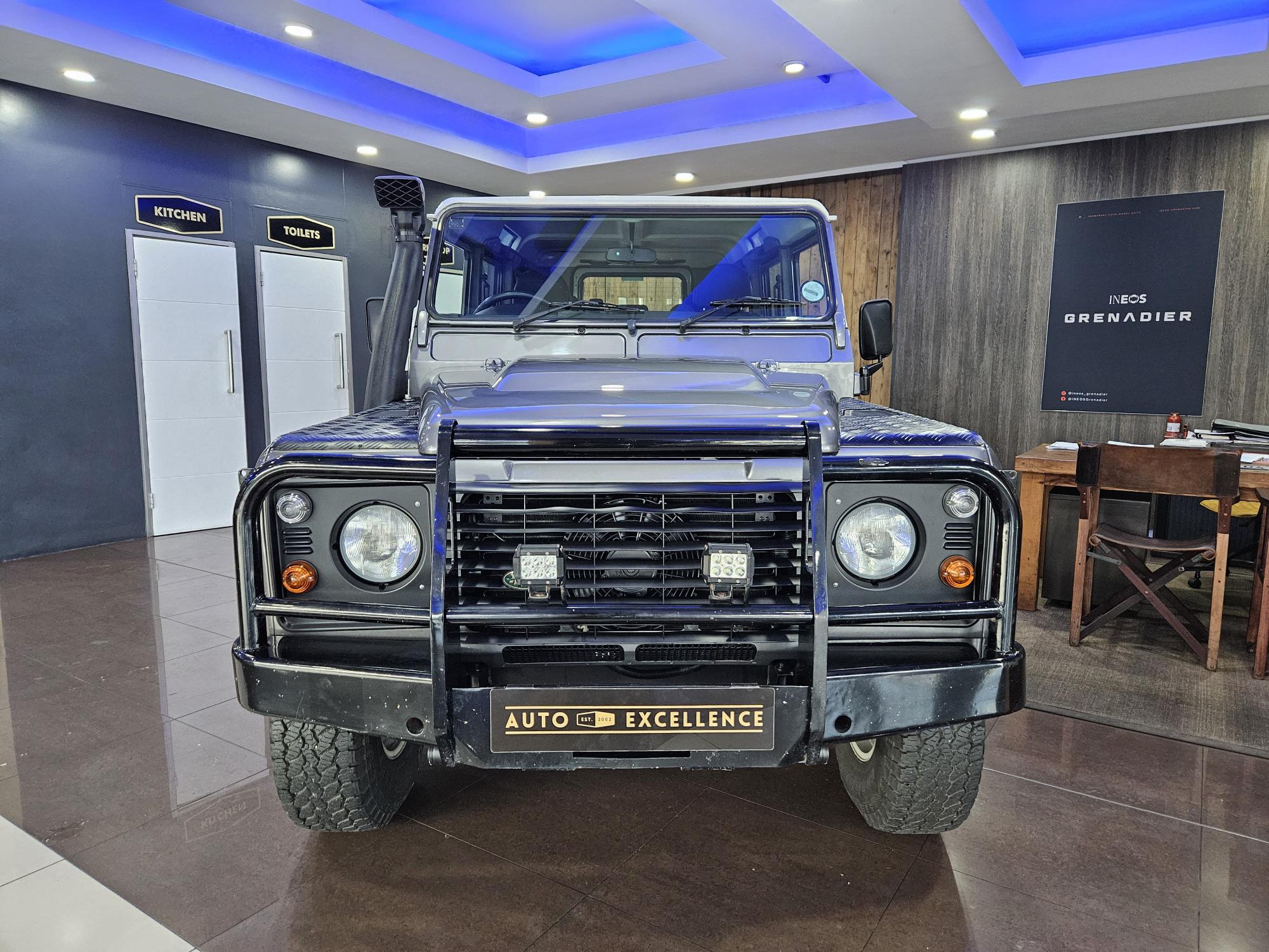 Land Rover Defender 110 2.4TD