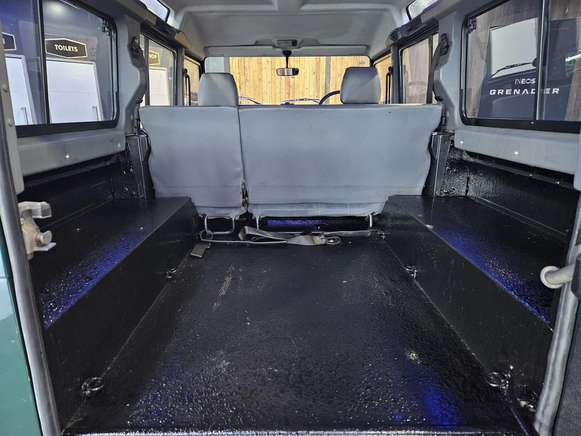 Land Rover Defender 110 TDI Kalahari