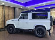 Land Rover Defender 90 2.2