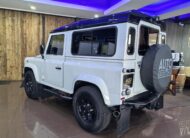 Land Rover Defender 90 2.2