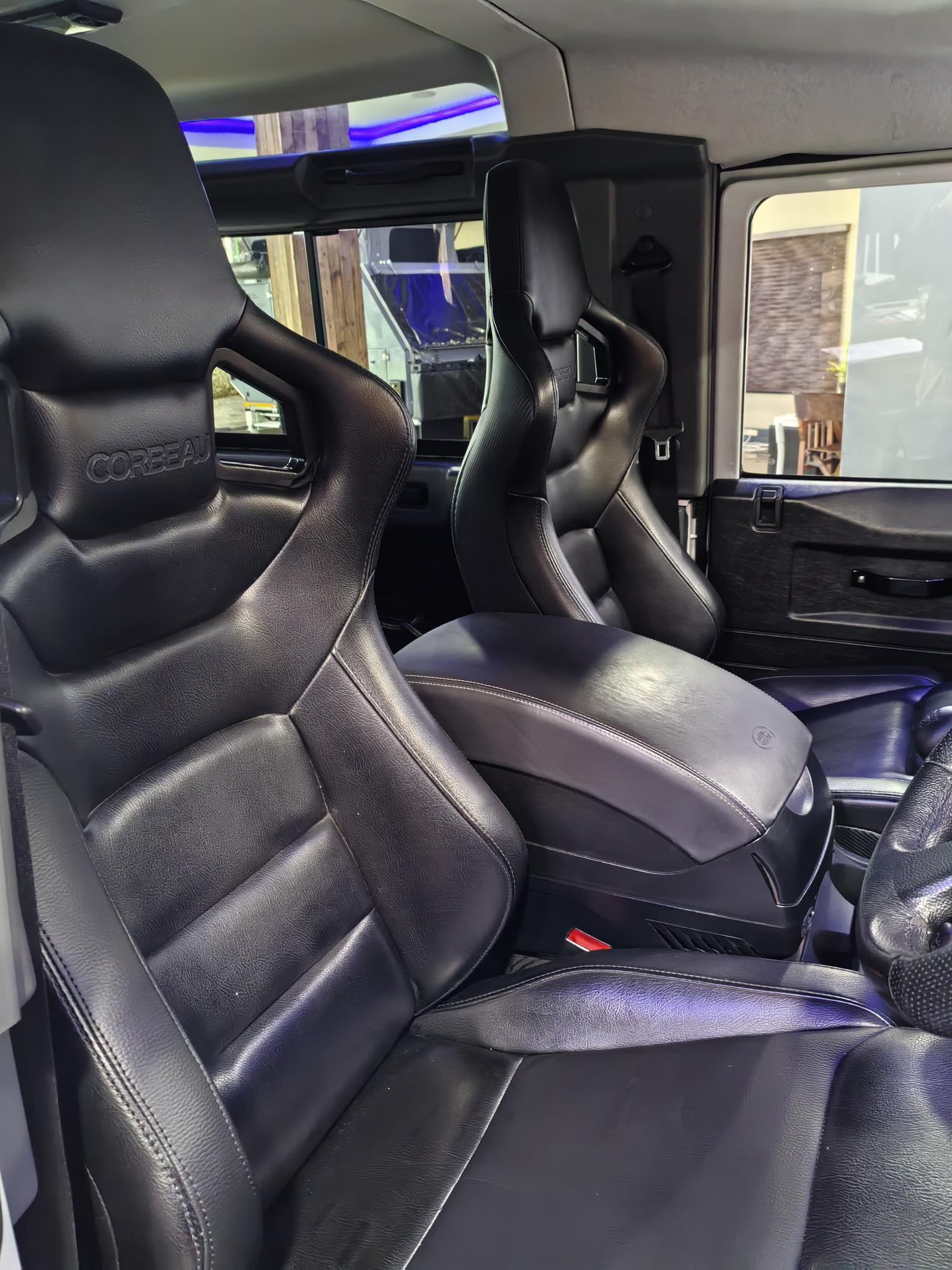 Land Rover Defender 90 2.2