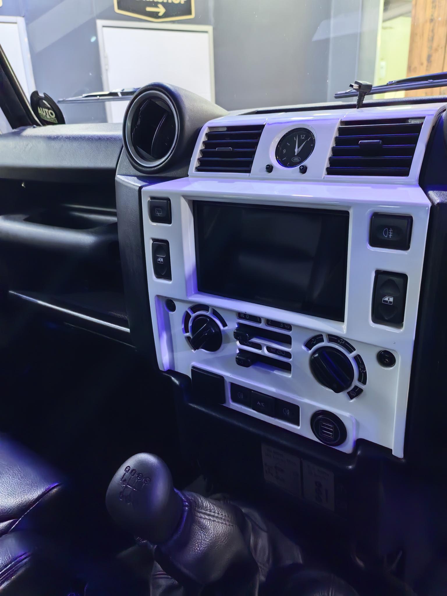 Land Rover Defender 90 2.2