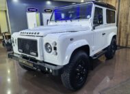 Land Rover Defender 90 2.2