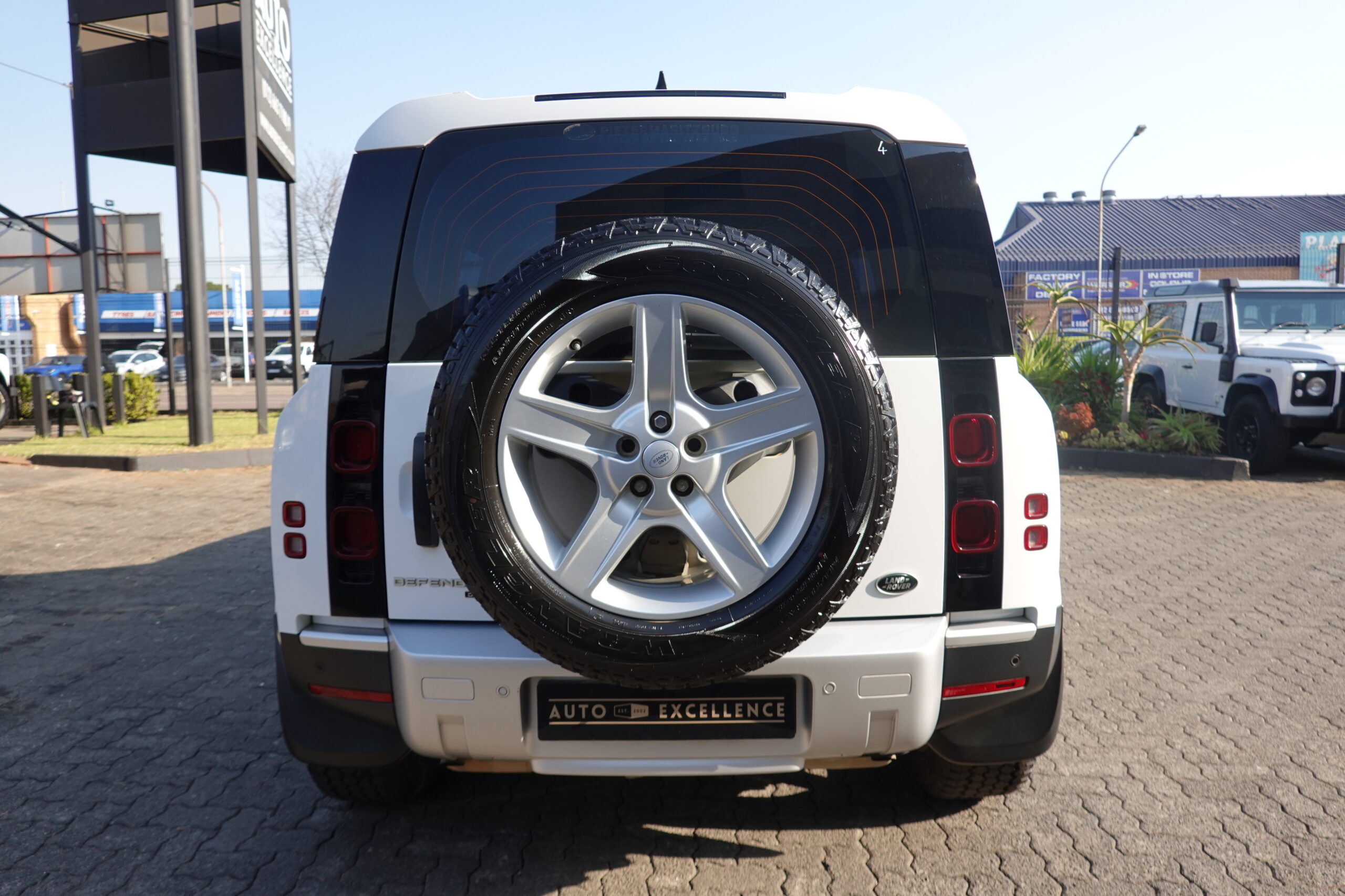 2021 Land Rover Defender 110 D240 S