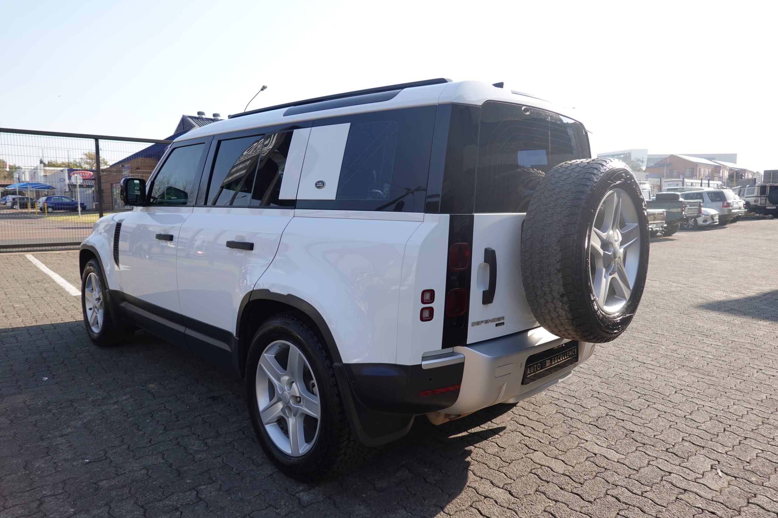 2021 Land Rover Defender 110 D240 S