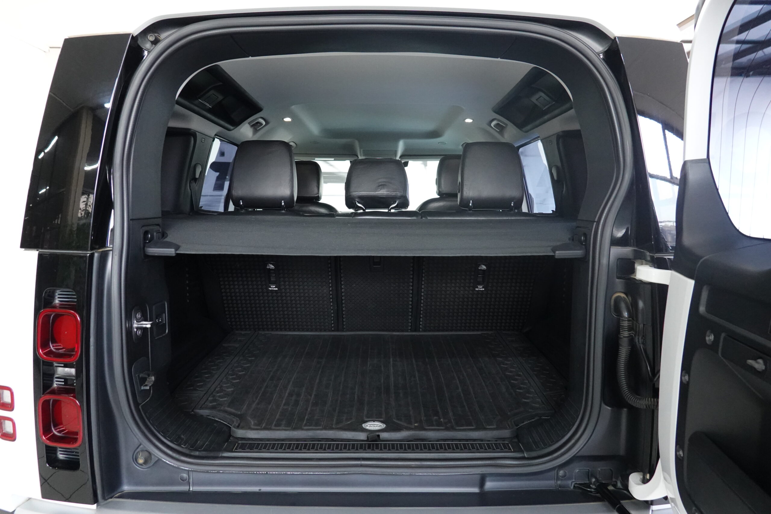 2021 Land Rover Defender 110 D240 S