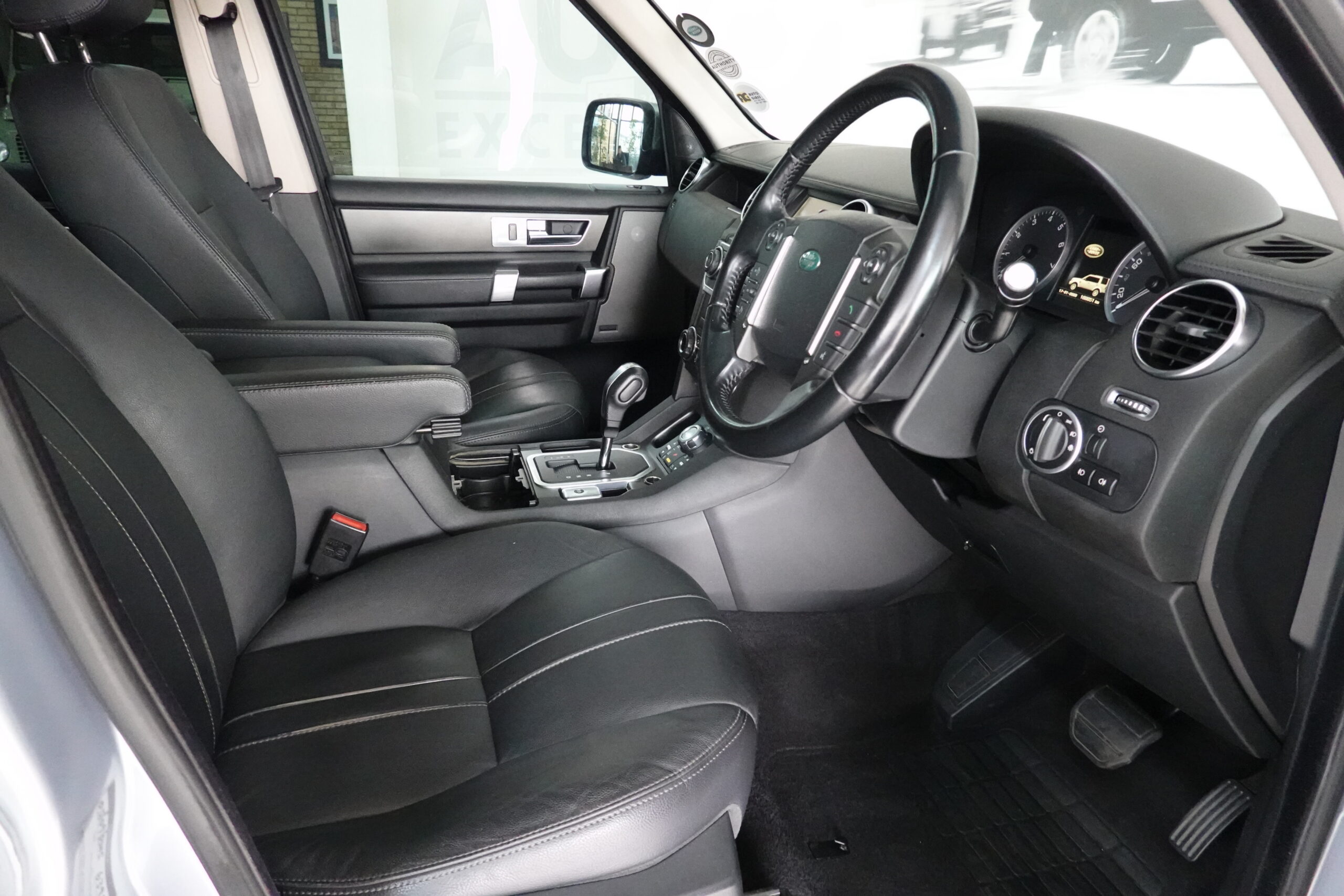 2012 LAND ROVER DISCOVERY 4 5.0V8 SE