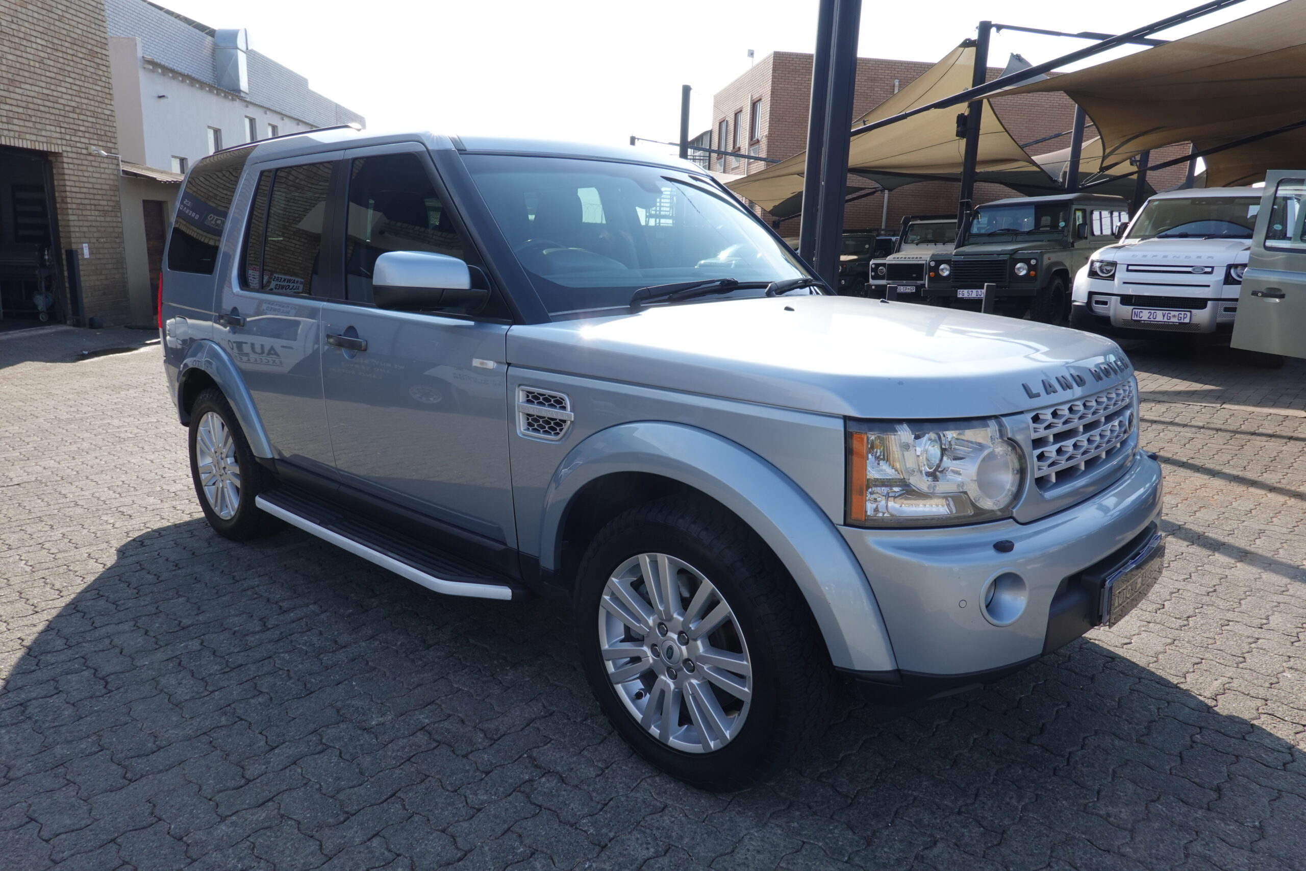 2012 LAND ROVER DISCOVERY 4 5.0V8 SE