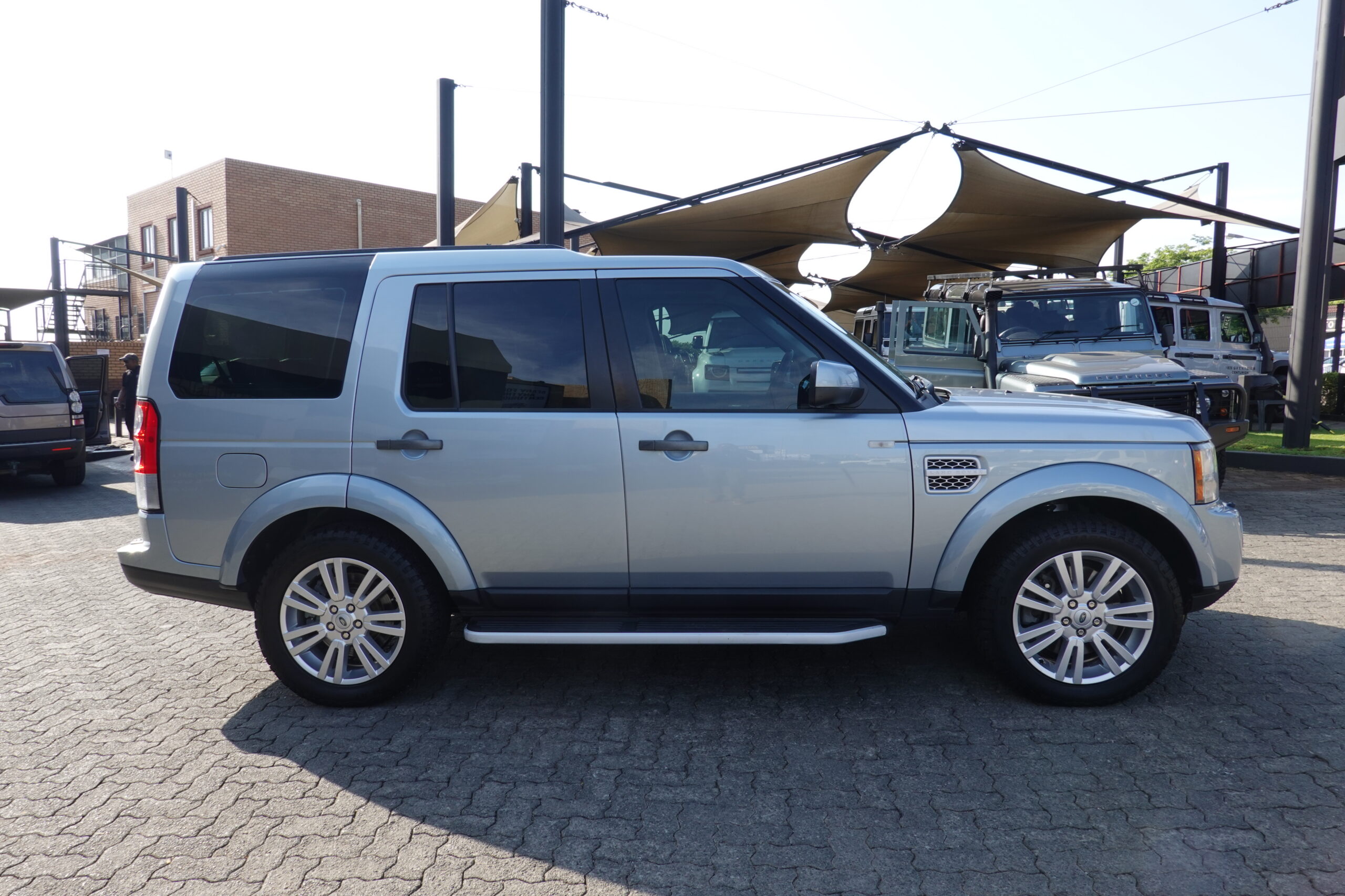 2012 LAND ROVER DISCOVERY 4 5.0V8 SE