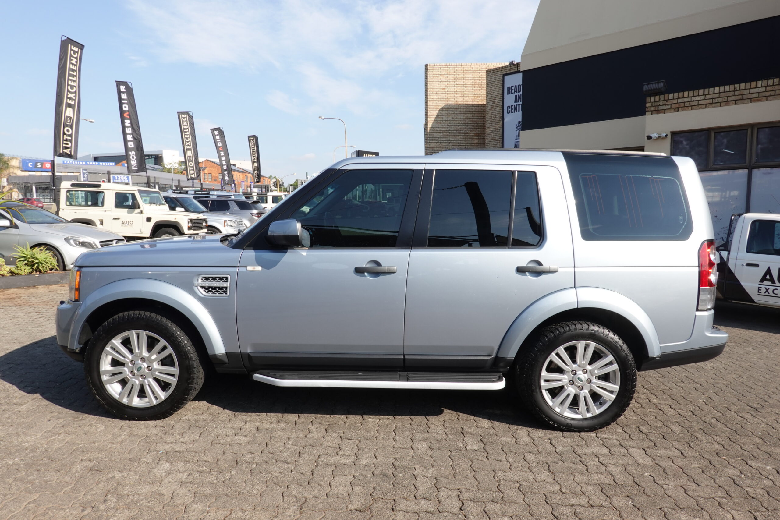 2012 LAND ROVER DISCOVERY 4 5.0V8 SE