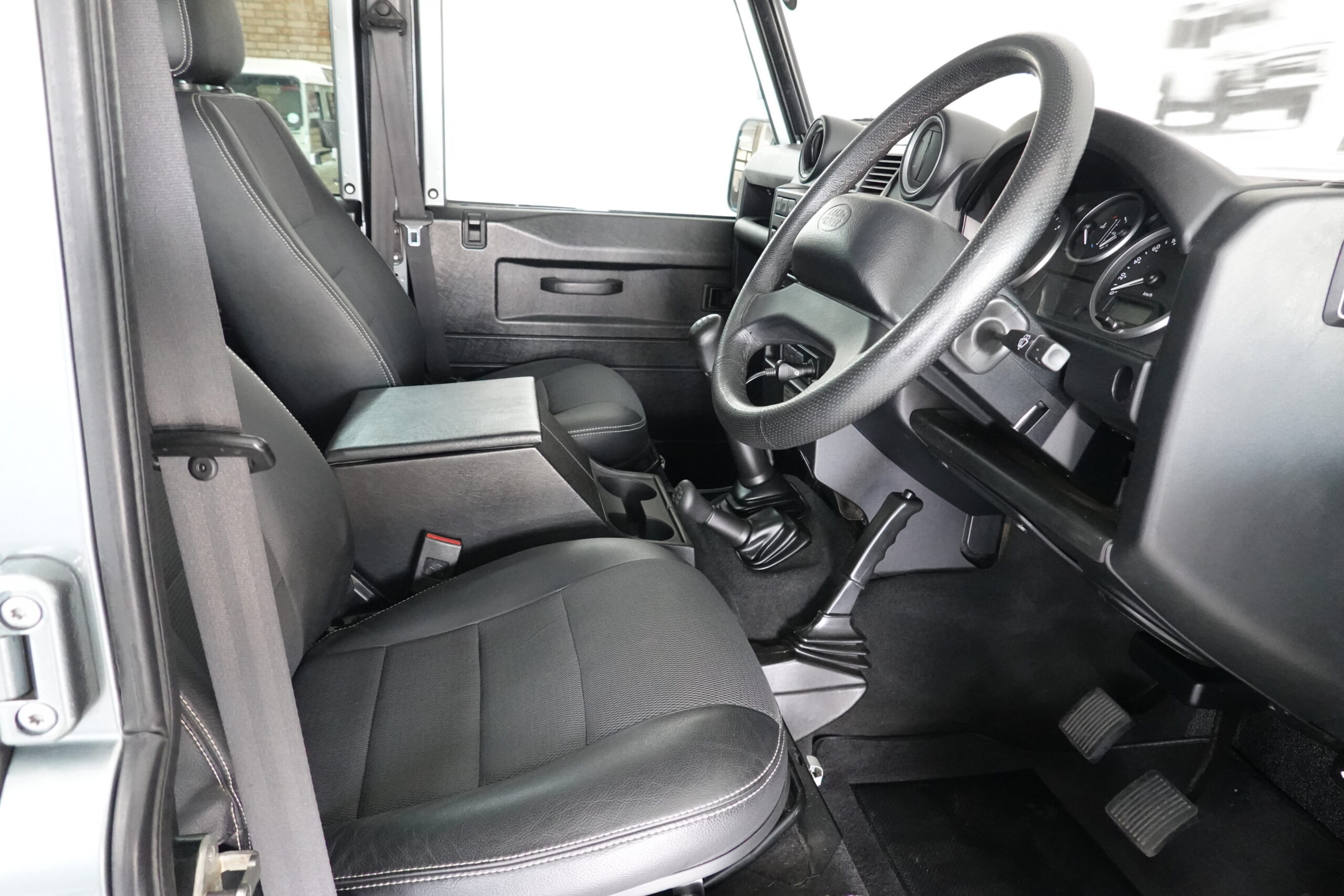 2015 Land Rover Defender 110 CSW 2.2