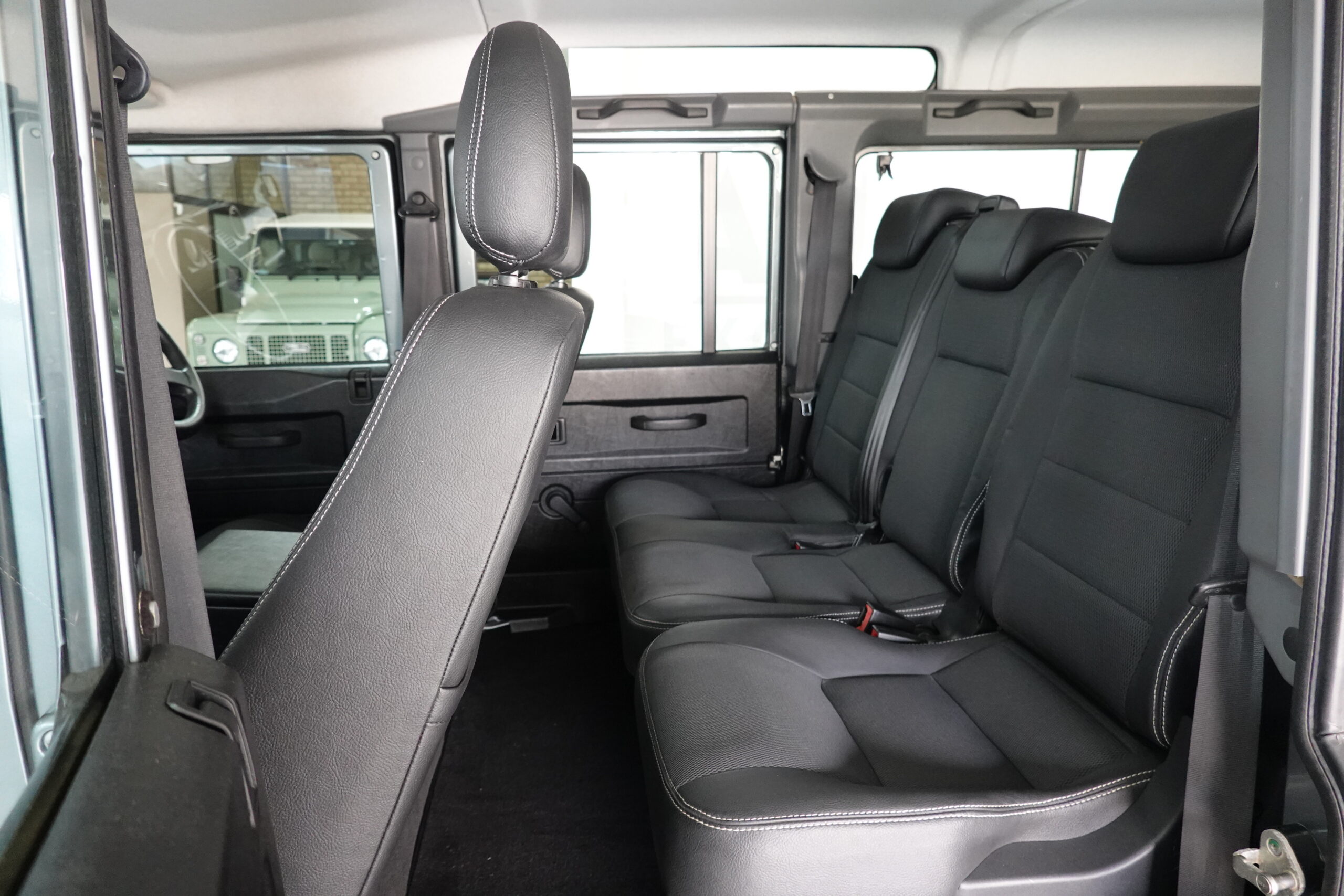2015 Land Rover Defender 110 CSW 2.2