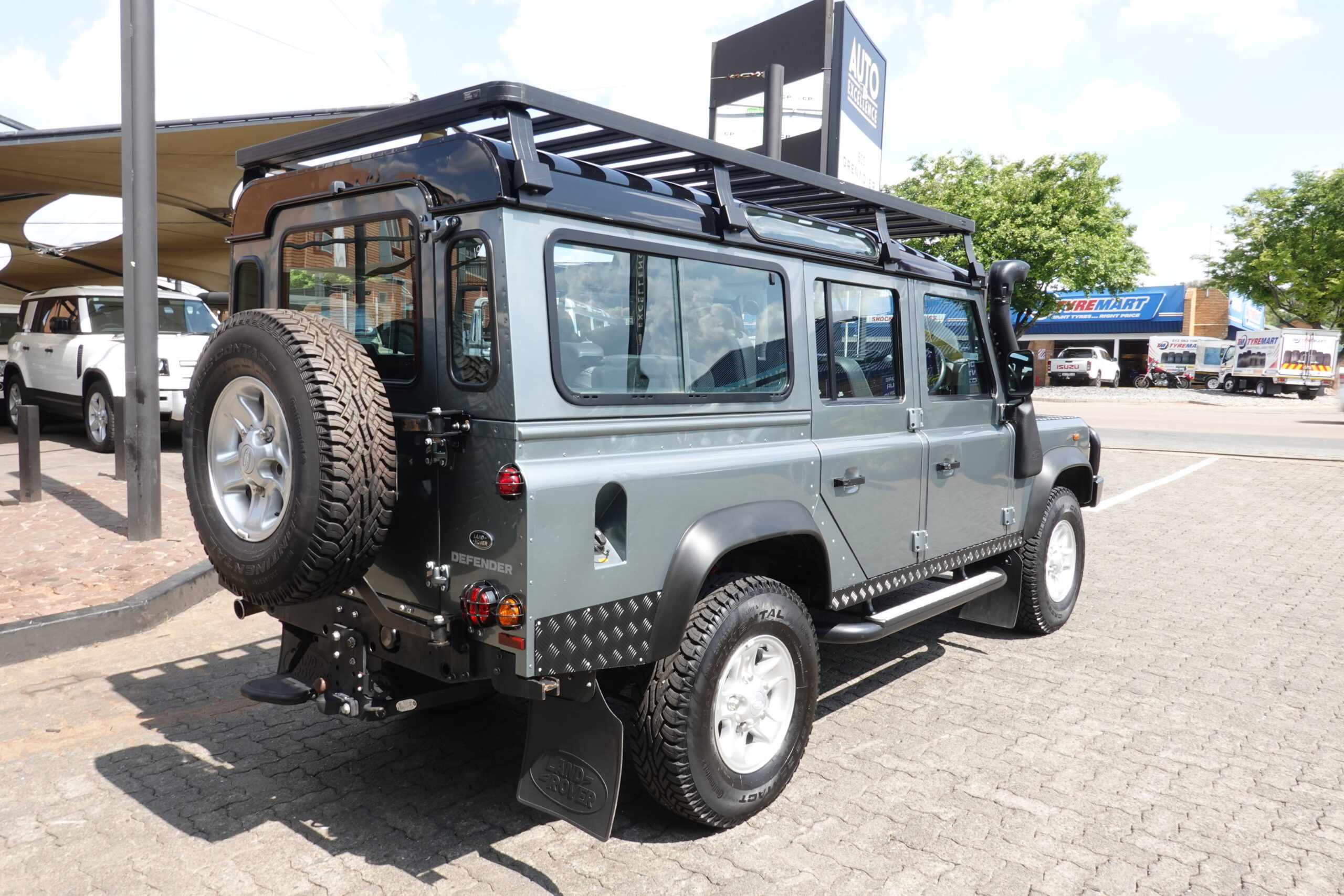 2015 Land Rover Defender 110 CSW 2.2