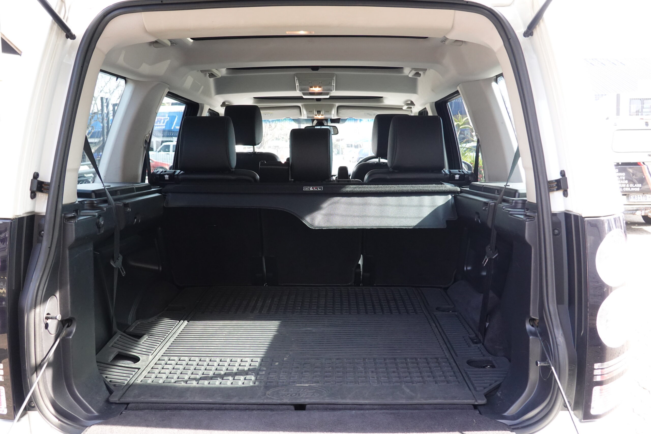 2016 LAND ROVER DISCOVERY 4 SD V6 SE