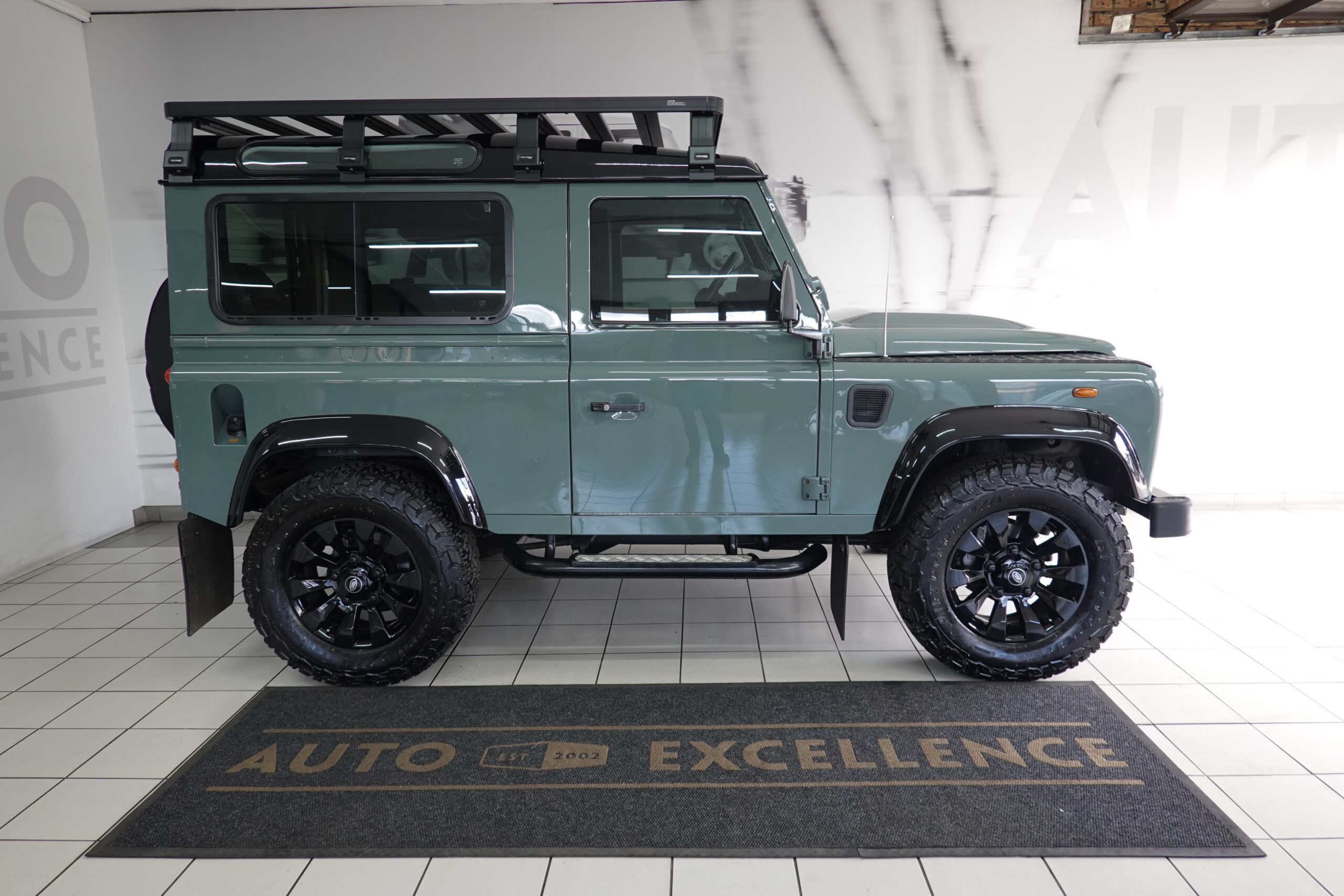 2017 Land Rover Defender 90 2.2 Puma