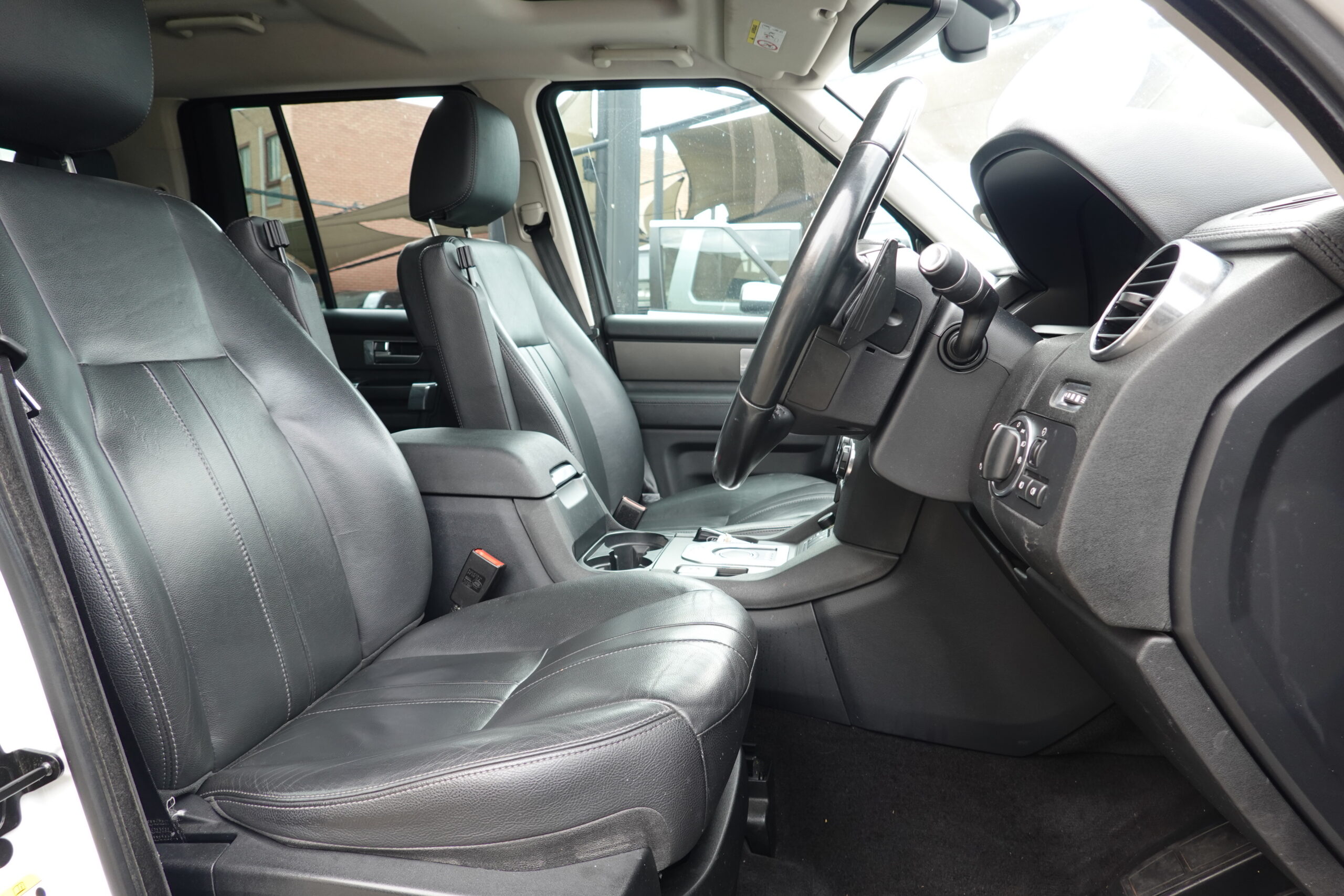 2017 LAND ROVER DISCOVERY 4 3.0 SD V6 GRAPHITE