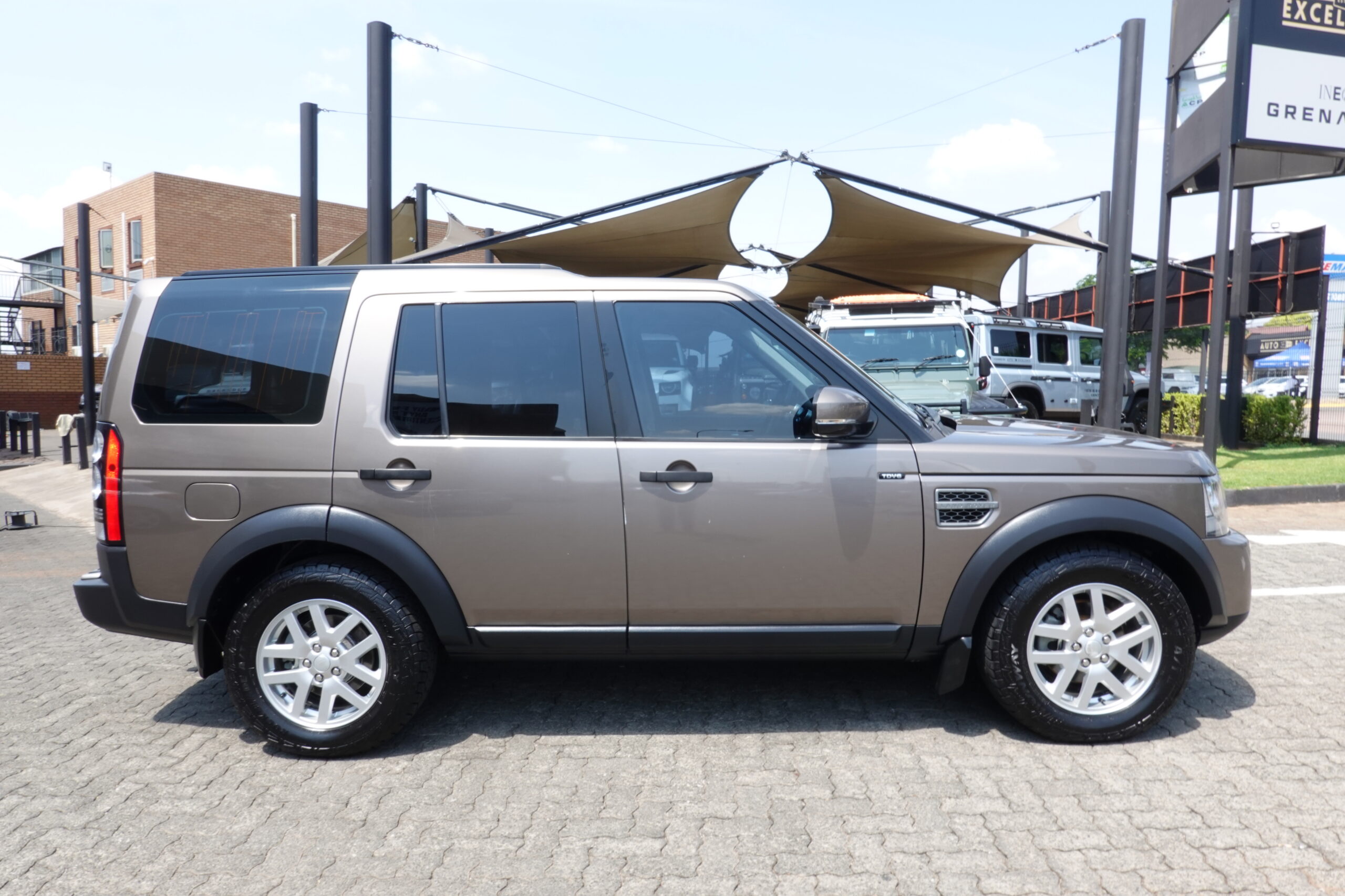 2015 LAND ROVER DISCOVERY 4 TDV6 XS